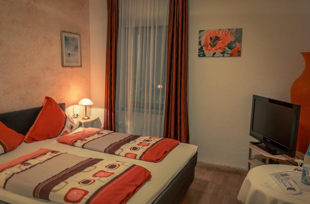 Hotel Adler Aichelberg  Værelse billede