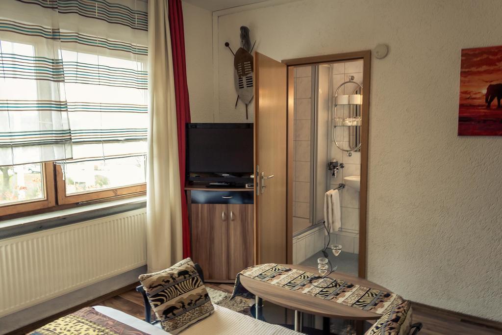 Hotel Adler Aichelberg  Værelse billede